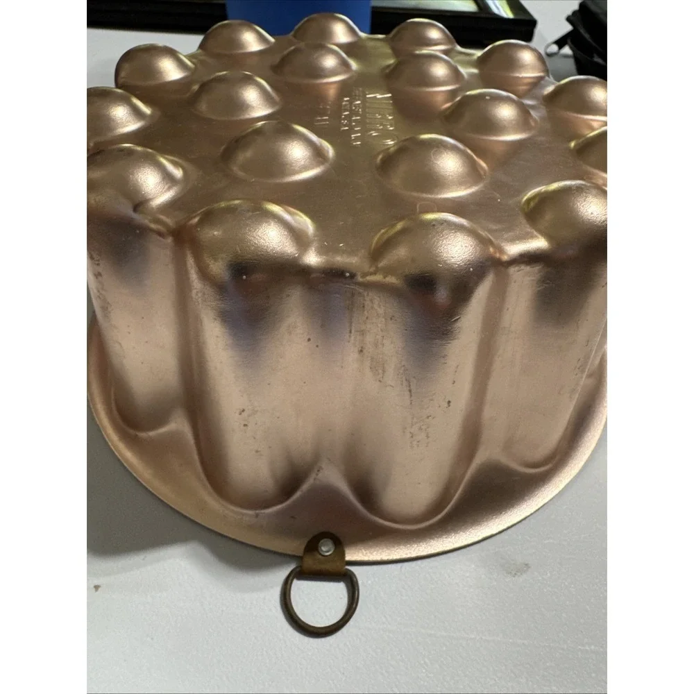 ⁠Vintage Mirro Copper Aluminum Jello Mold 747AM Round Bubble Design 4 Cup USA⁠
